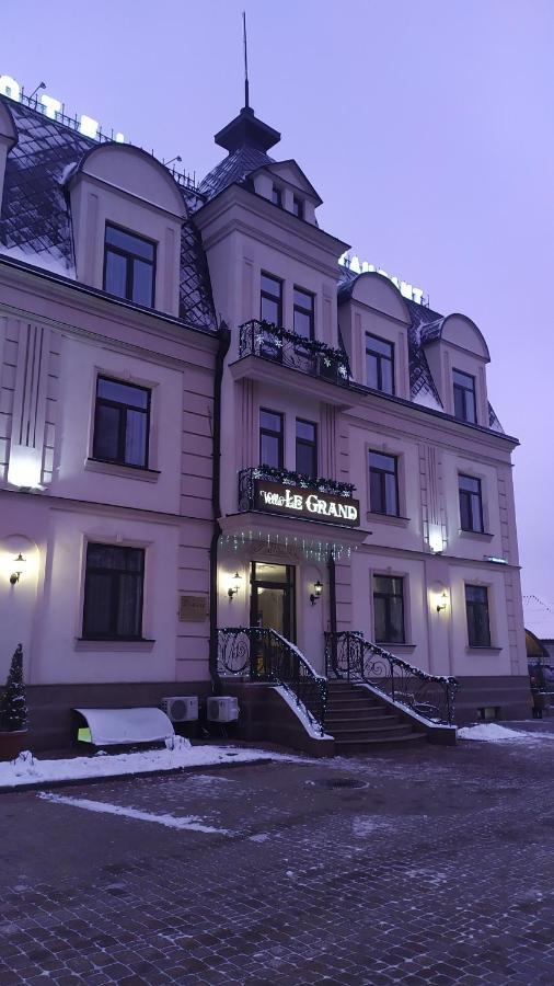 Отель ле гранд